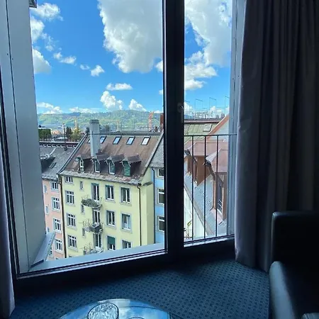 Royal Hotel 3*
