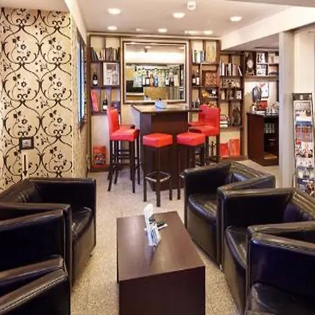 Hotel Royal
