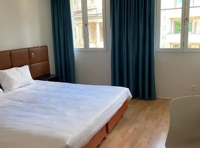 Ξενοδοχείο Royal 3*