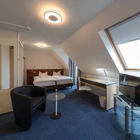 Royal 3* Zürih